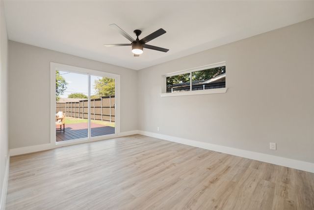 3129 Flowerdale Lane, Dallas, TX 75229