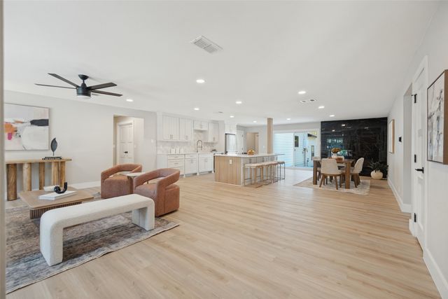 3129 Flowerdale Lane, Dallas, TX 75229