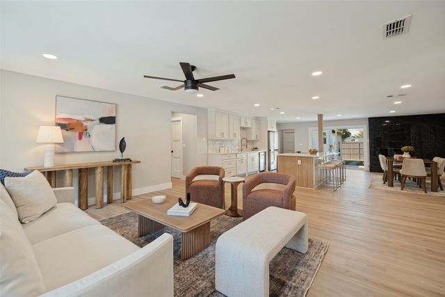 3129 Flowerdale Lane, Dallas, TX 75229