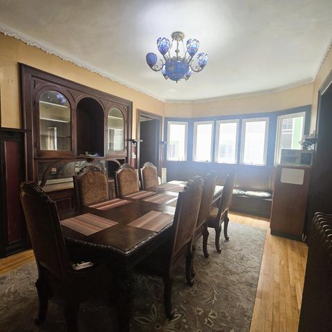 930 N 34th STREET, Milwaukee, WI 53208