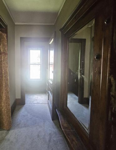 930 N 34th STREET, Milwaukee, WI 53208