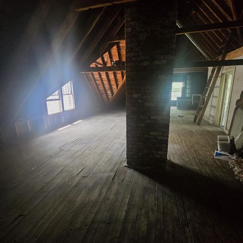 930 N 34th STREET, Milwaukee, WI 53208