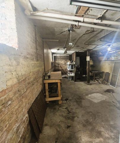 930 N 34th STREET, Milwaukee, WI 53208