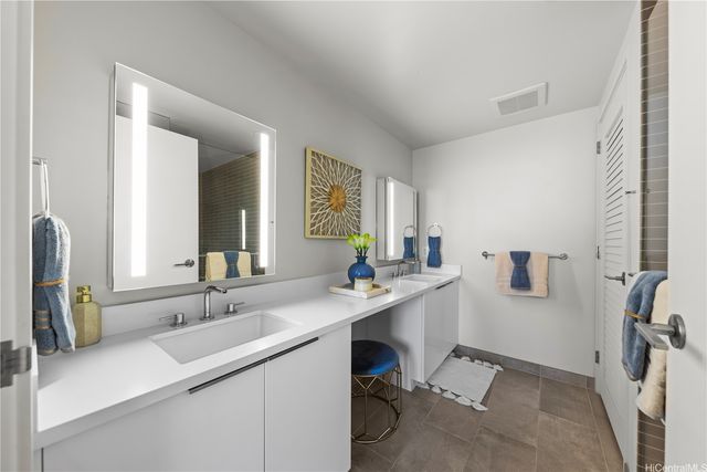 1001 Queen Street 3101, Honolulu, HI 96814