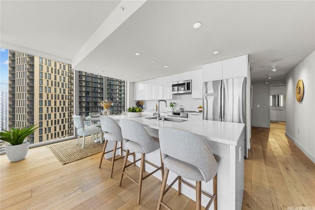 1001 Queen Street 3101, Honolulu, HI 96814