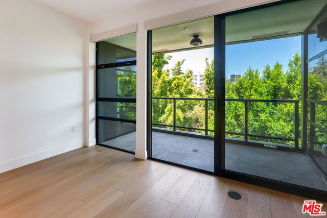 10777 Wilshire Boulevard 405, Los Angeles, CA 90024