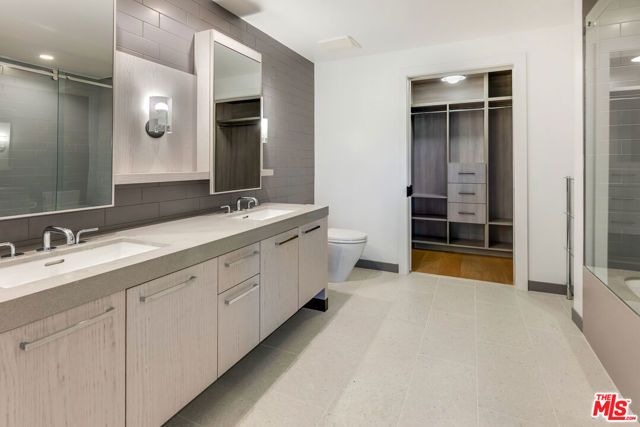 10777 Wilshire Boulevard 405, Los Angeles, CA 90024