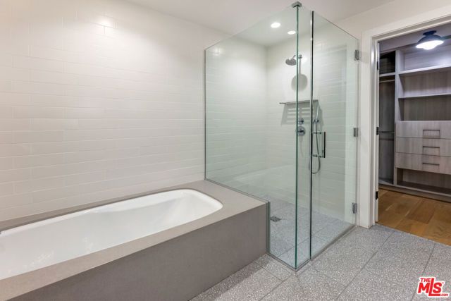 10777 Wilshire Boulevard 405, Los Angeles, CA 90024