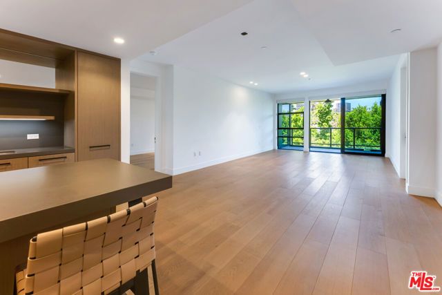 10777 Wilshire Boulevard 405, Los Angeles, CA 90024