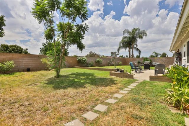 5063 Auburn, San Bernardino, CA 92407