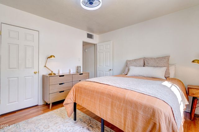 385 E CORONADO Road 6, Phoenix, AZ 85004