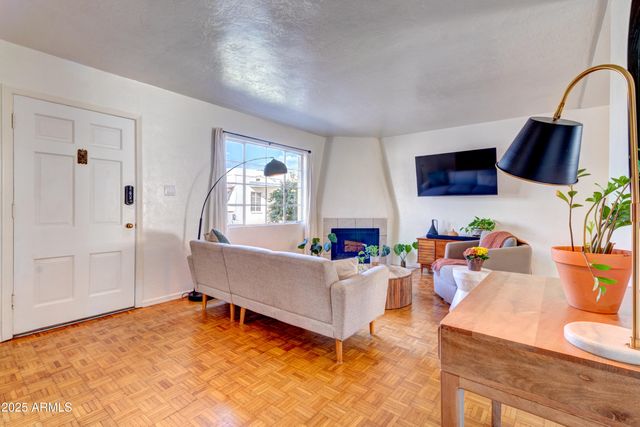 385 E CORONADO Road 6, Phoenix, AZ 85004