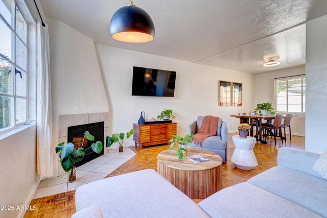 385 E CORONADO Road 6, Phoenix, AZ 85004