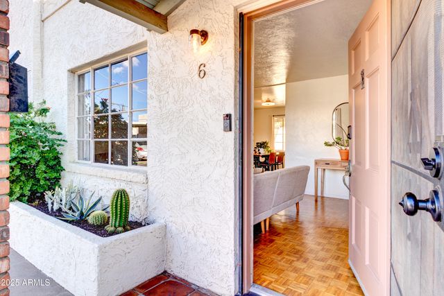 385 E CORONADO Road 6, Phoenix, AZ 85004