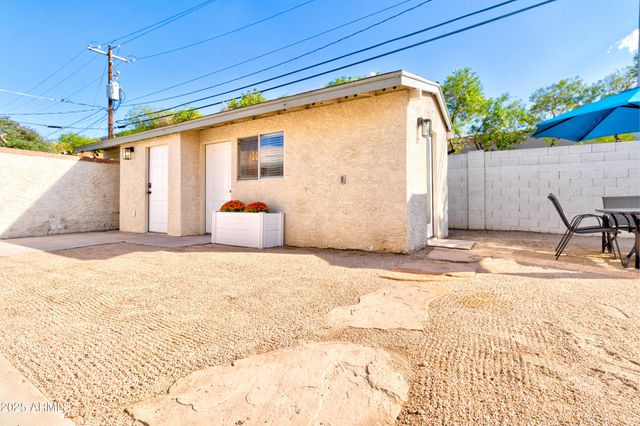 385 E CORONADO Road 6, Phoenix, AZ 85004