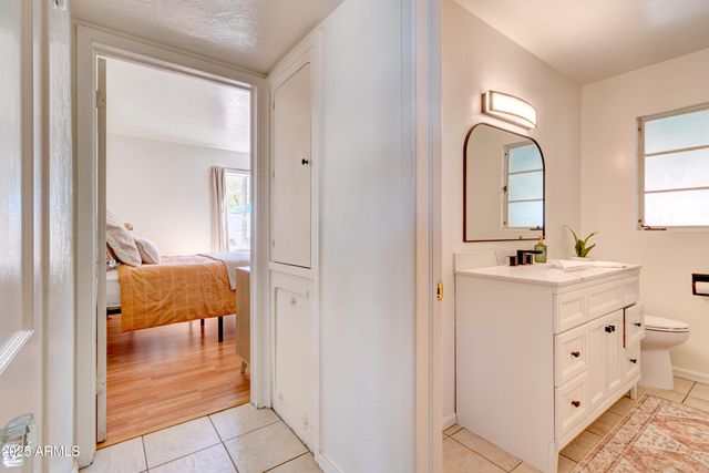 385 E CORONADO Road 6, Phoenix, AZ 85004