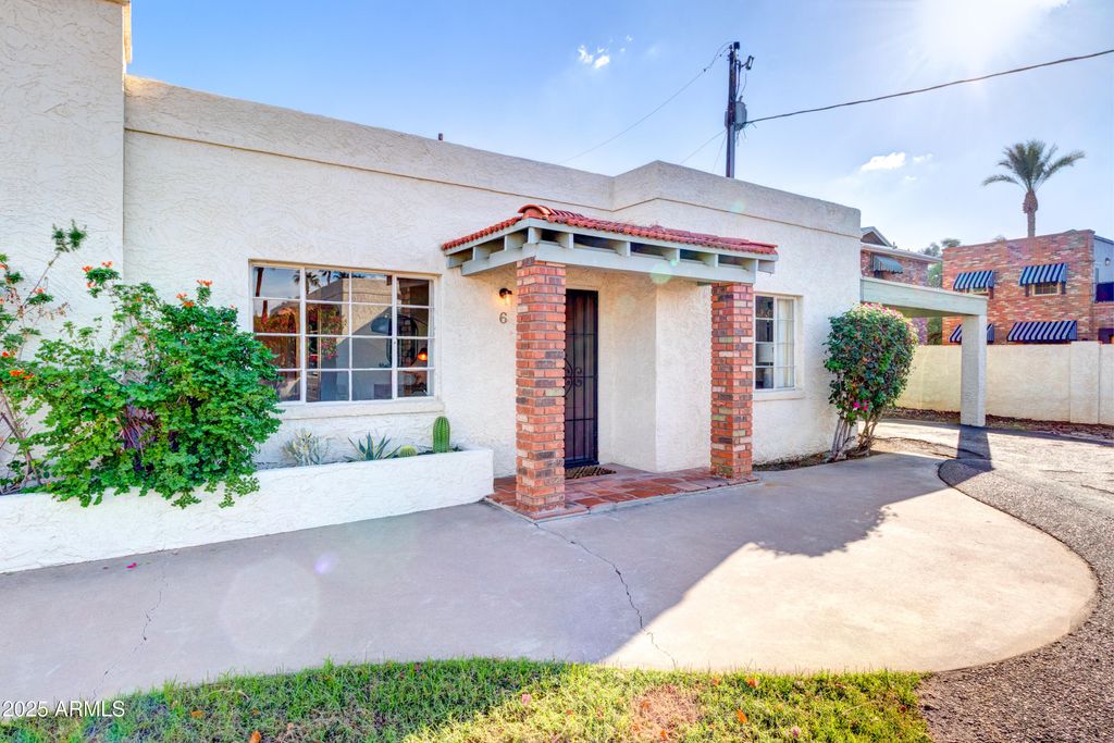 385 E CORONADO Road 6, Phoenix, AZ 85004