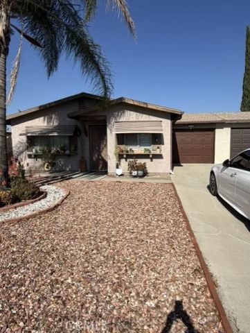 596 San Pasquel, Hemet, CA 92545