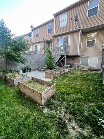 7966 N DUNDEE DR, Eagle Mountain, UT 84005