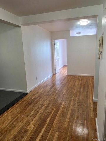 4125 Kissena Boulevard 2J, Flushing, NY 11355