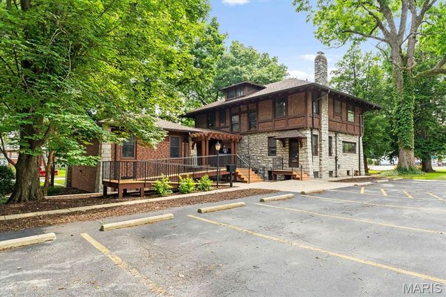 3201 W Main Street, Belleville, IL 62226