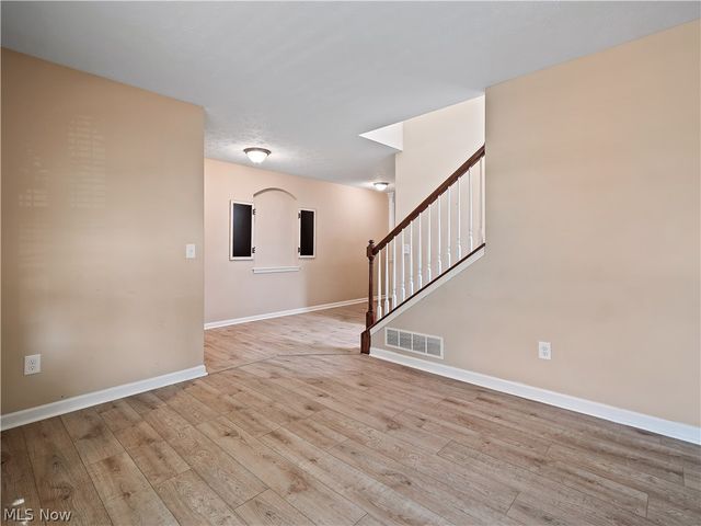 17062 Woodshire Drive, Strongsville, OH 44149