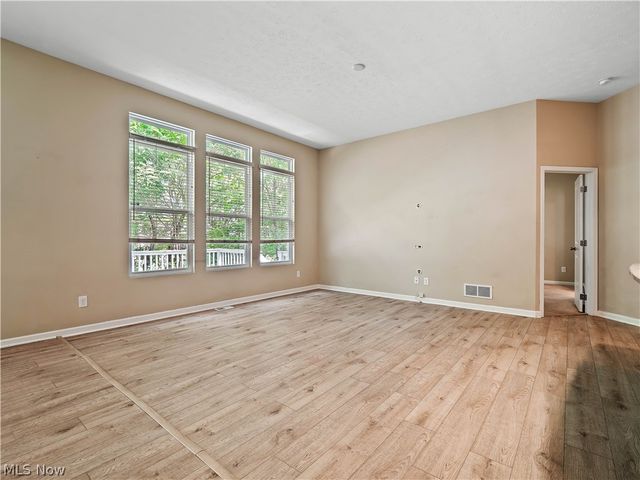 17062 Woodshire Drive, Strongsville, OH 44149