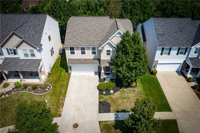 17062 Woodshire Drive, Strongsville, OH 44149