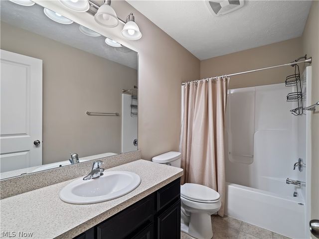 17062 Woodshire Drive, Strongsville, OH 44149