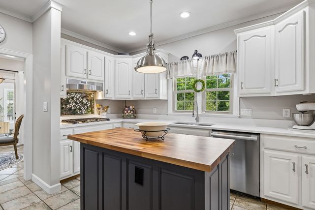 1204 Bobs Ln, Mount Pleasant, TN 38474