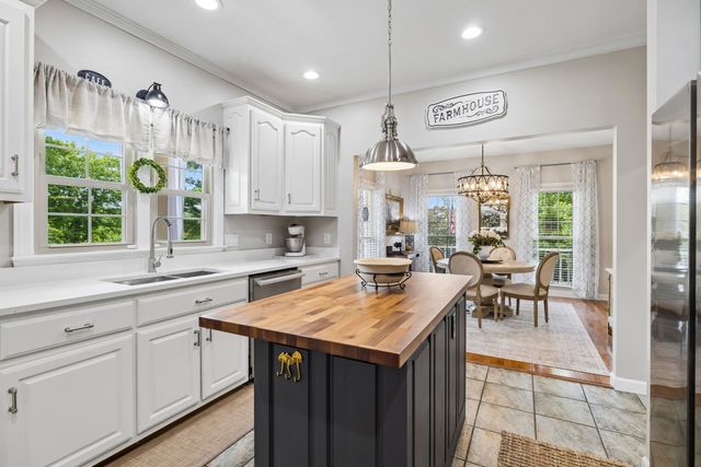 1204 Bobs Ln, Mount Pleasant, TN 38474