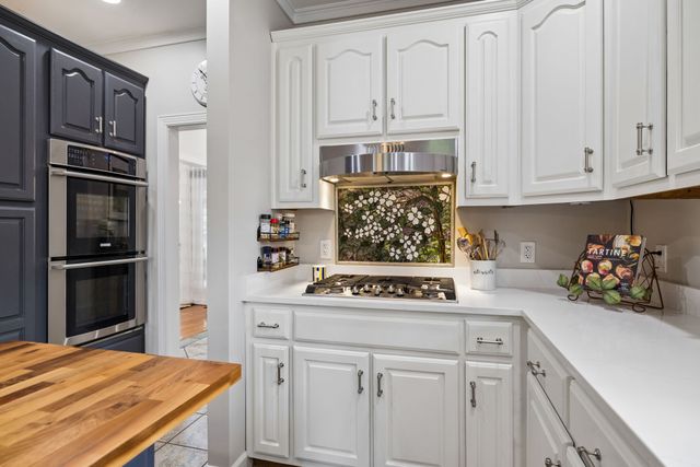 1204 Bobs Ln, Mount Pleasant, TN 38474