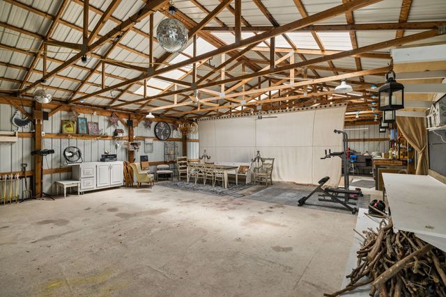 1204 Bobs Ln, Mount Pleasant, TN 38474