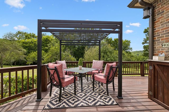 1204 Bobs Ln, Mount Pleasant, TN 38474