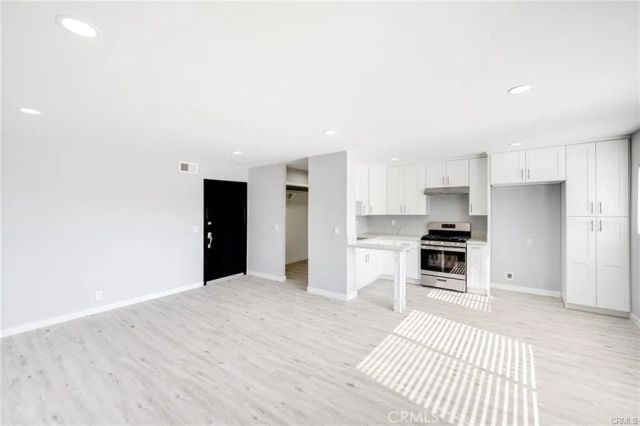 3022 Valle Vista 6, Los Angeles, CA 90065