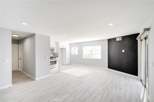 3022 Valle Vista 6, Los Angeles, CA 90065