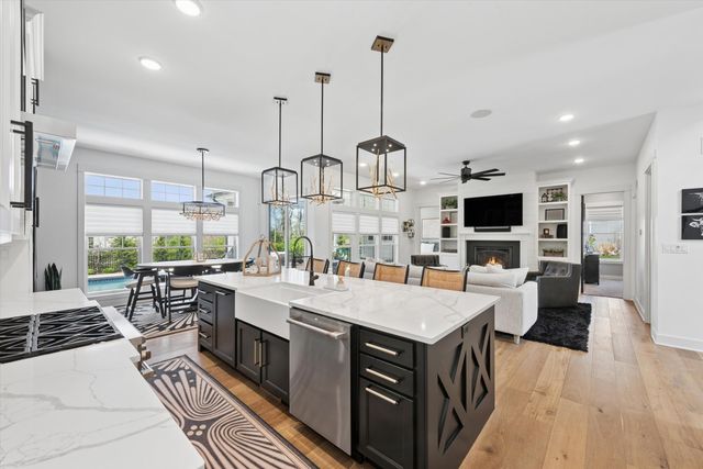 3703 Elio Way, Valparaiso, IN 46385