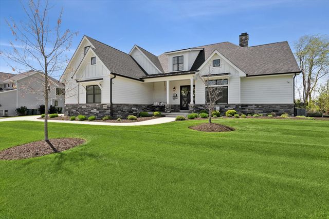 3703 Elio Way, Valparaiso, IN 46385