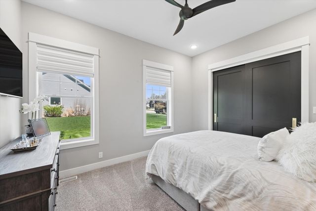 3703 Elio Way, Valparaiso, IN 46385