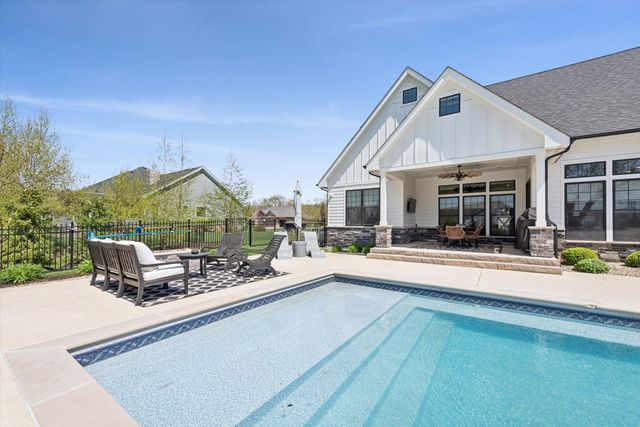 3703 Elio Way, Valparaiso, IN 46385