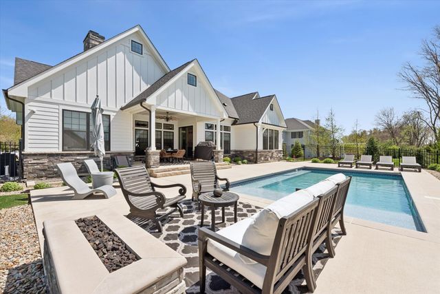3703 Elio Way, Valparaiso, IN 46385