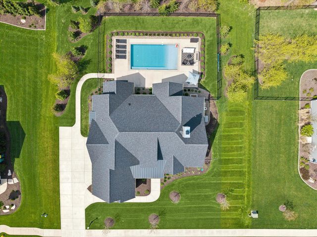 3703 Elio Way, Valparaiso, IN 46385