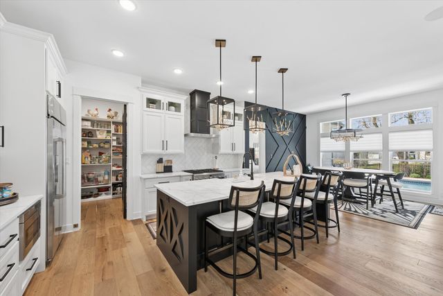 3703 Elio Way, Valparaiso, IN 46385
