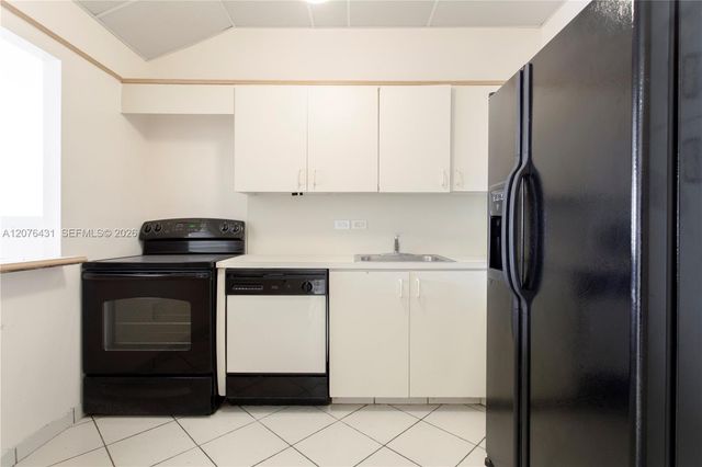 20505 E Country Club Drive PH-39, Aventura, FL 33180