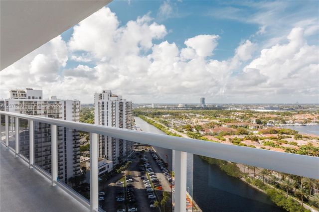 20505 E Country Club Drive PH-39, Aventura, FL 33180