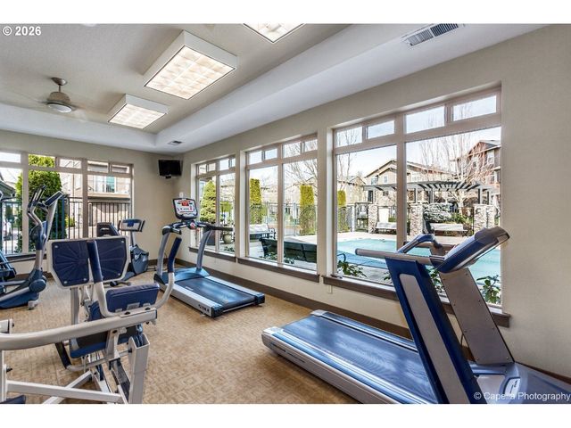 654 Ne NEWSTEAD Ln, Hillsboro, OR 97006