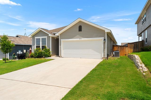 313 McLintock RD, Jarrell, TX 76537