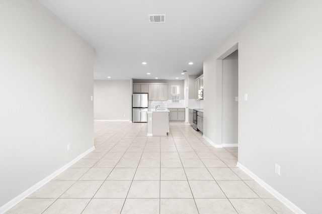 313 McLintock RD, Jarrell, TX 76537