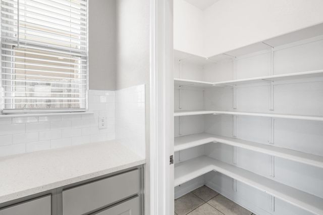 313 McLintock RD, Jarrell, TX 76537