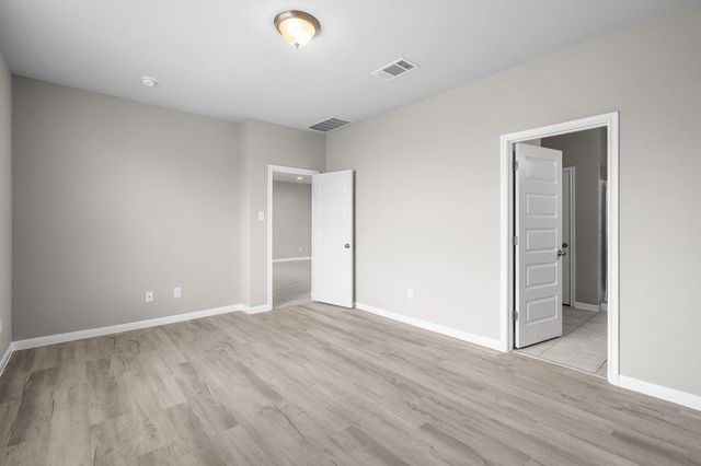 313 McLintock RD, Jarrell, TX 76537